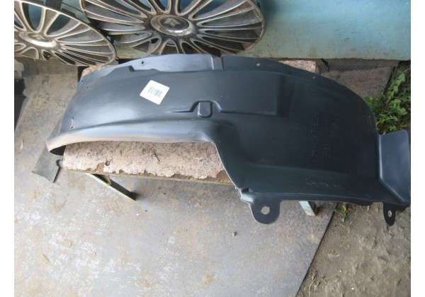 Підкрилок передній правий Renault Master II, 7700352176, 8200432028, 8200270713